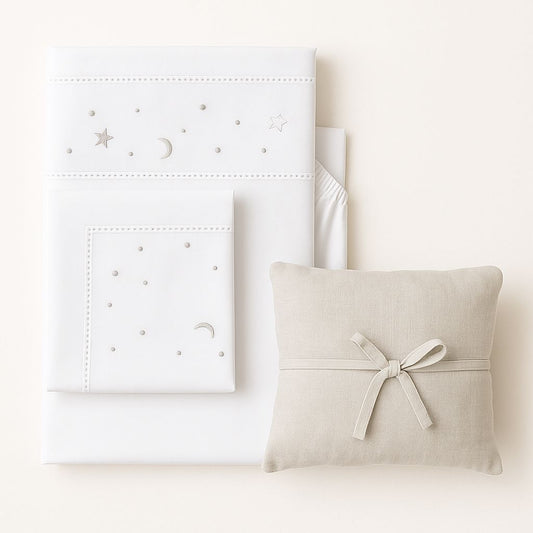 Pack Regalo Baby Shower (Sabana Estrella + Cubre Plumon Lino Gris) COLECHO