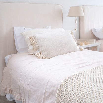 Piecera Cama Pompón Crudo