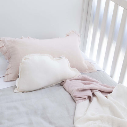 Almohadón Cuna Vuelos Rosado Pétalo